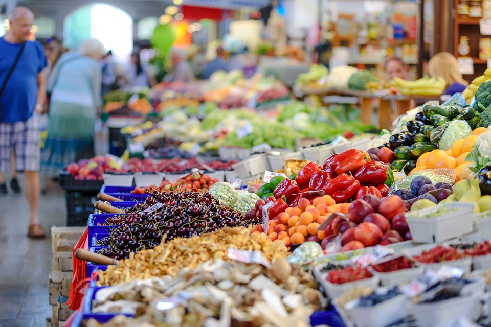 trh s ovocem